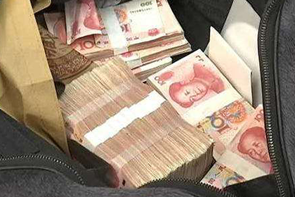 离婚时如何处理涉及民间借贷的财产分割？